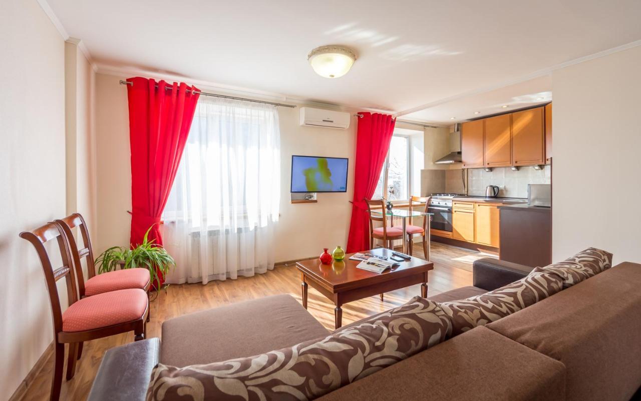Central Apartments Palats Sportu Area Київ Екстер'єр фото