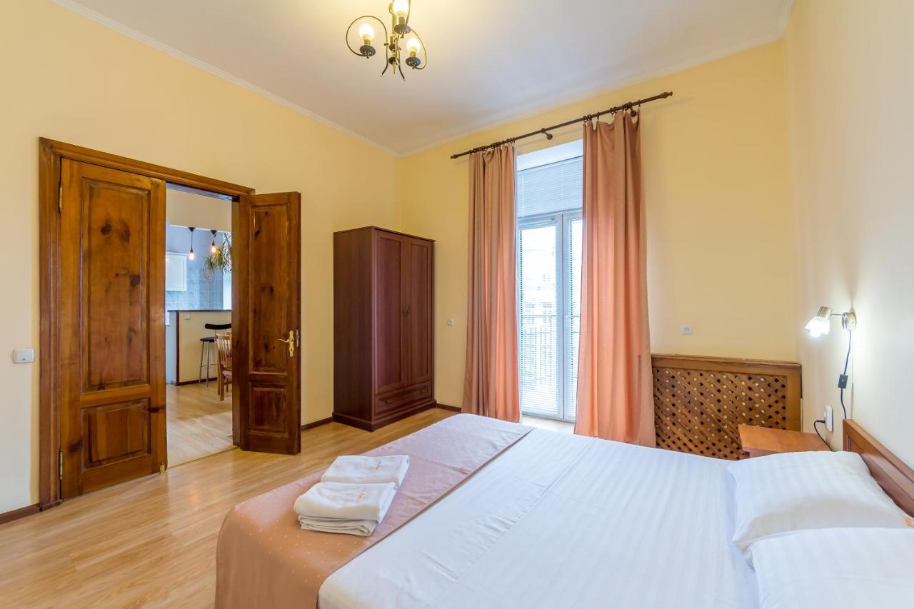 Central Apartments Palats Sportu Area Київ Екстер'єр фото