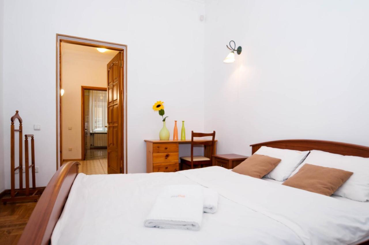 Central Apartments Palats Sportu Area Київ Екстер'єр фото