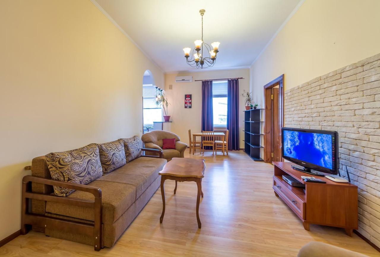 Central Apartments Palats Sportu Area Київ Екстер'єр фото