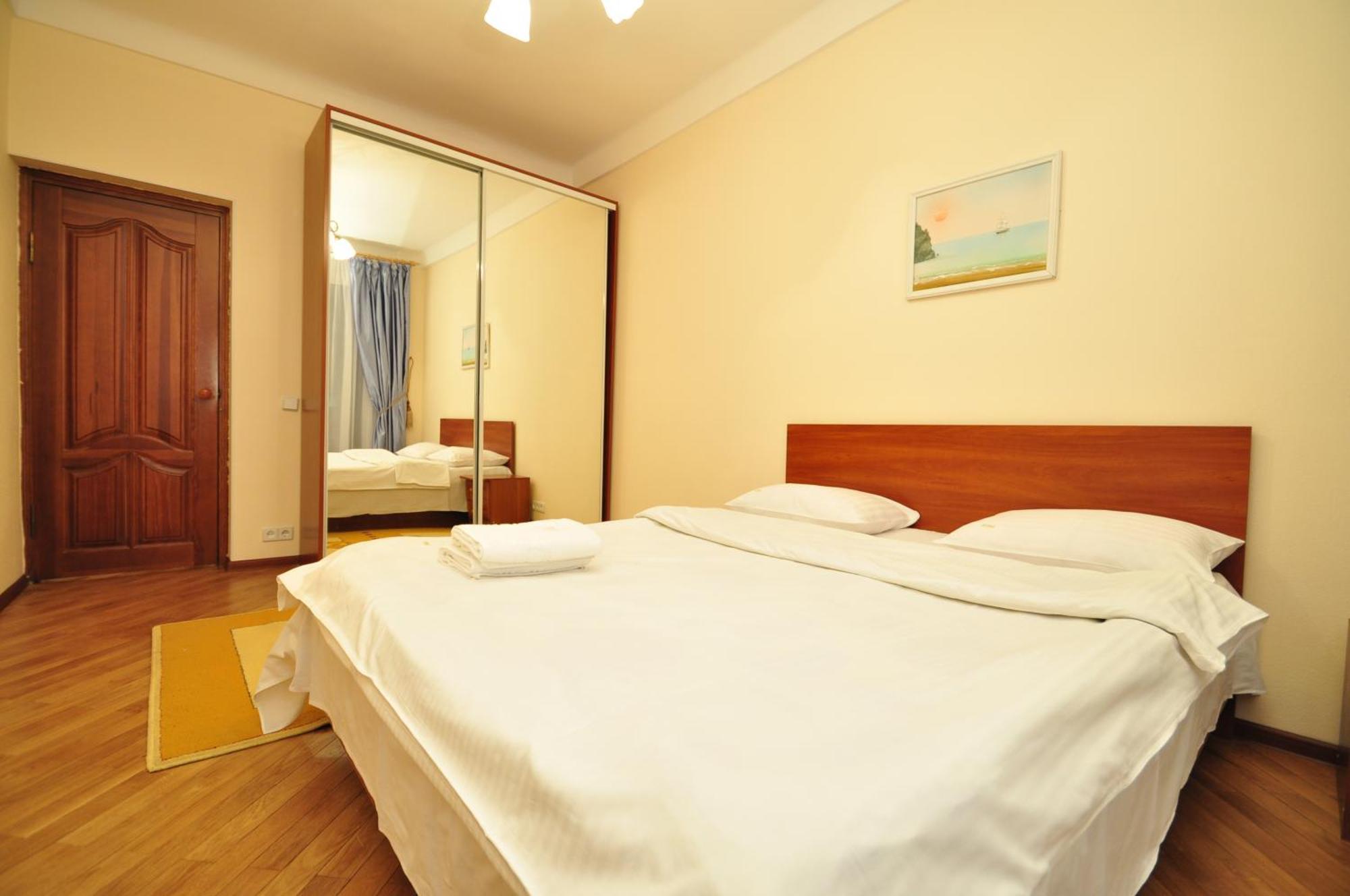 Central Apartments Palats Sportu Area Київ Номер фото
